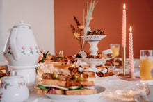 Afbeelding in Gallery-weergave laden, Hemelse high tea